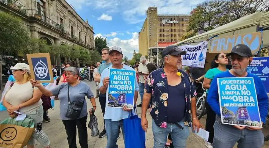 Guadalajara sale a las calles por crisis del agua; miles exigen soluciones a las autoridades